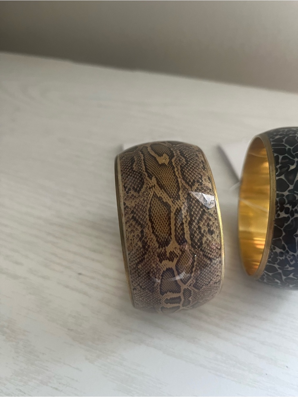 Source Unknown Gold-Trim Brown Snake and Black Crackle Bangle Set - Picture 4 of 5